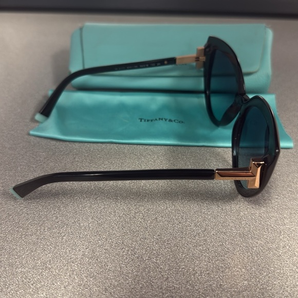 Tiffany & Co. Sunglasses Black Cat Eye Gold T With Case main image 7